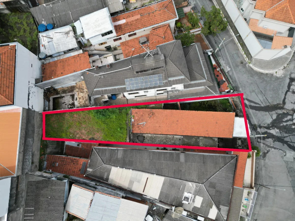 Terreno residencial para venda em Parque São Domingos, 325m²