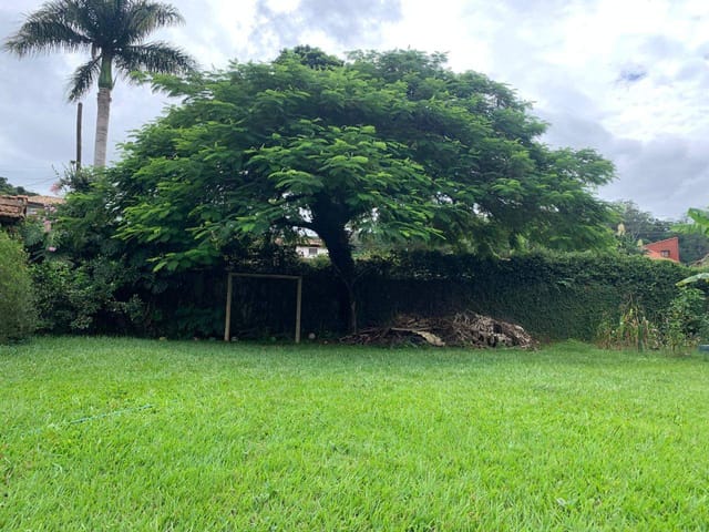 Terreno com 812m², à venda, no bairro Corrêas em Petrópolis