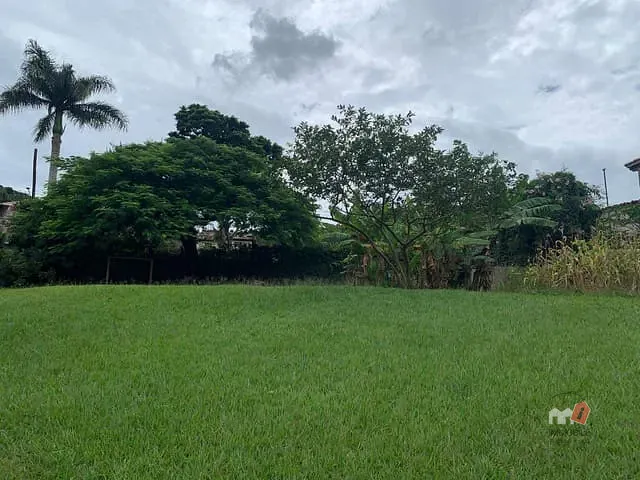 Terreno com 812m², à venda, no bairro Corrêas em Petrópolis