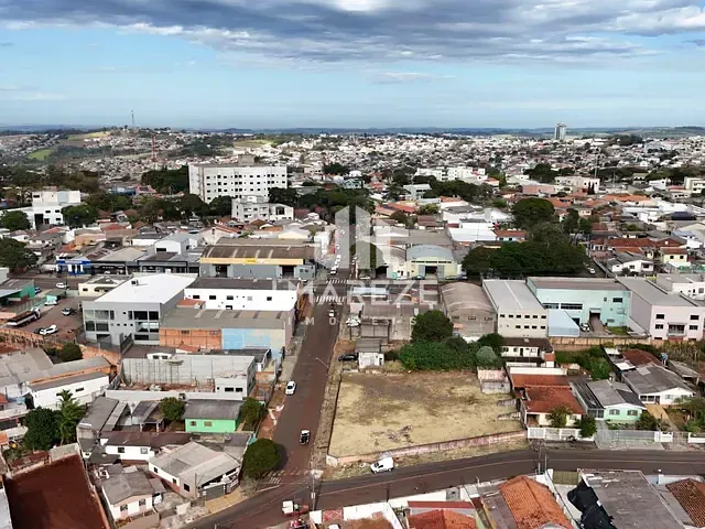 Terreno com 1800m², à venda, no bairro Vila Minas Gerais em Apucarana