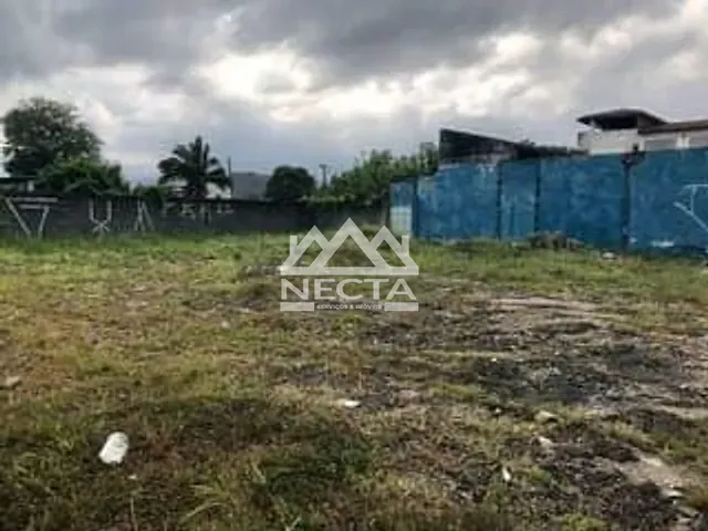 Terreno com 832m², à venda, no bairro Jardim Britânia em Caraguatatuba