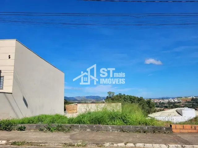 Terreno com 200m², à venda, no bairro Jardim Ipe em Andradas