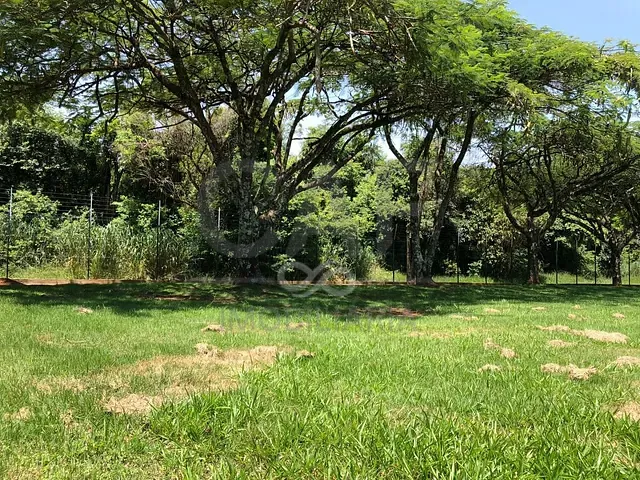 Terreno com 676m², à venda, no bairro Reserva Santa Izabel em Jaguariúna
