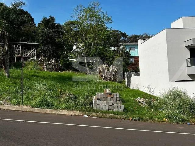 Terreno com 383m², à venda, no bairro Santa Maria em Chapecó