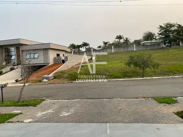 Terreno com 1020m², à venda, no bairro Chácaras Cataguá em Taubaté
