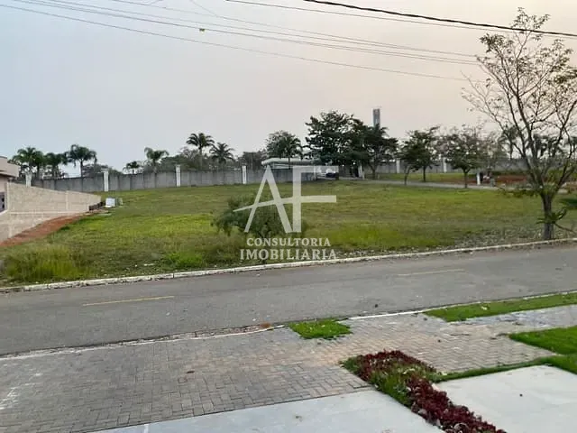Terreno com 1020m², à venda, no bairro Chácaras Cataguá em Taubaté