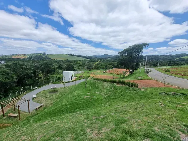 Terreno com 360m², à venda, no bairro Cachoeira em Atibaia