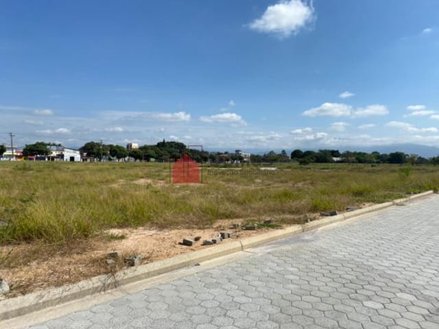 Terreno com 175m², à venda, no bairro Moreira César em Pindamonhangaba