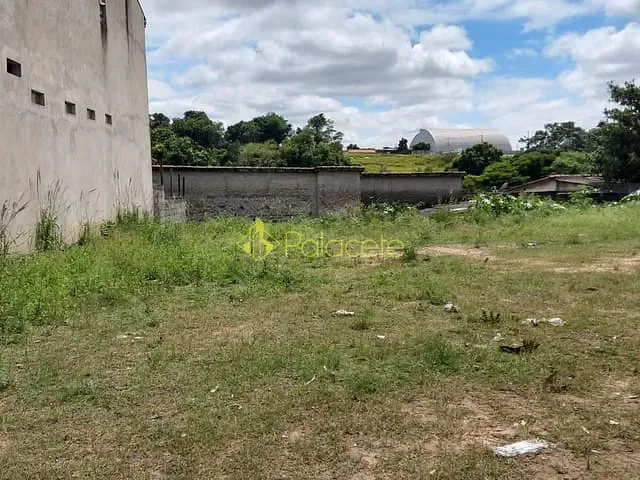 Terreno com 250m², à venda, no bairro Conjunto Residencial Araretama em Pindamonhangaba