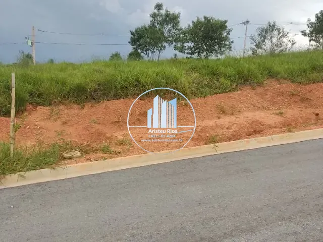 Terreno com 240m², à venda, no bairro Afonsos em Pouso Alegre