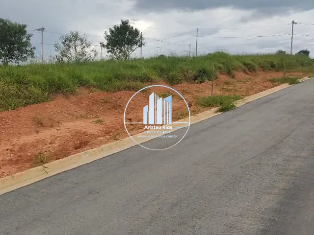 Terreno com 240m², à venda, no bairro Afonsos em Pouso Alegre