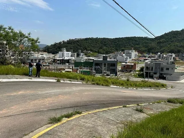 Terreno com 300m², à venda, no bairro São Francisco de Assis em Camboriú