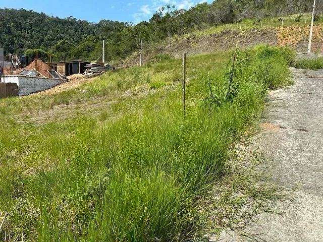 Terreno com 300m², à venda, no bairro São Francisco de Assis em Camboriú