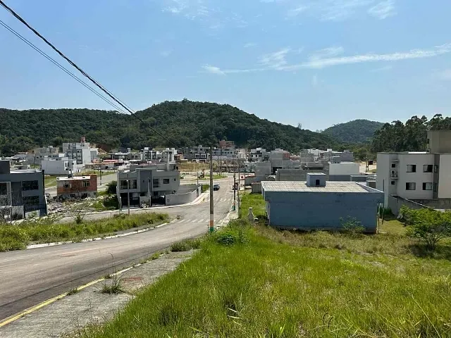 Terreno com 300m², à venda, no bairro São Francisco de Assis em Camboriú