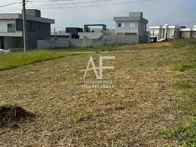 Terreno com 250m², à venda, no bairro Residencial Colinas em Caçapava