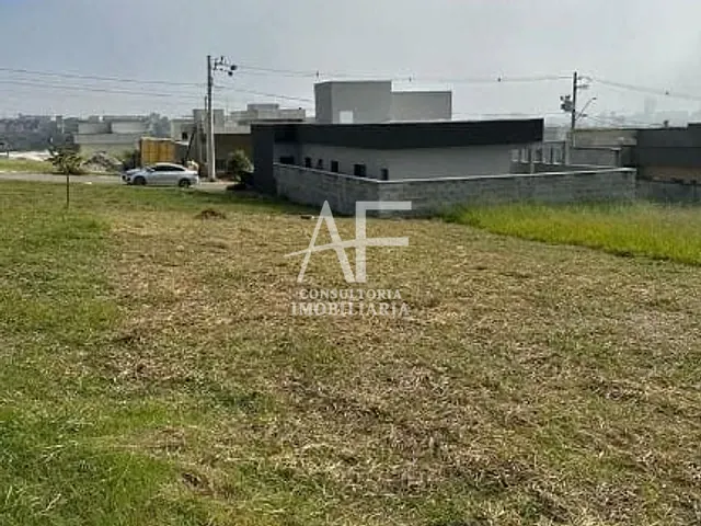 Terreno com 250m², à venda, no bairro Residencial Colinas em Caçapava