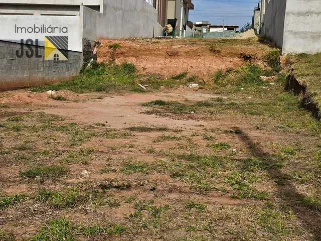 Terreno com 250m², à venda, no bairro Residencial Colinas em Caçapava