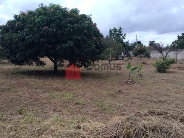Terreno com 500m², à venda, no bairro Parque Shangrilá em Pindamonhangaba