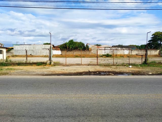 Terreno com 1886m², à venda ou para alugar, no bairro Cidade Nova em Pindamonhangaba