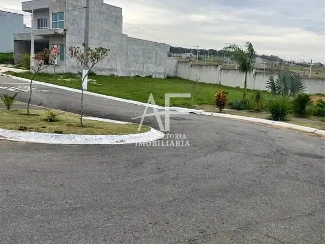 Terreno com 250m², à venda, no bairro Itapecerica em Taubaté