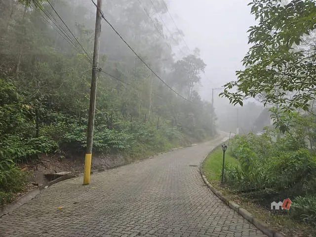 Terreno com 2233m², à venda, no bairro Quarteirão Ingelheim em Petrópolis