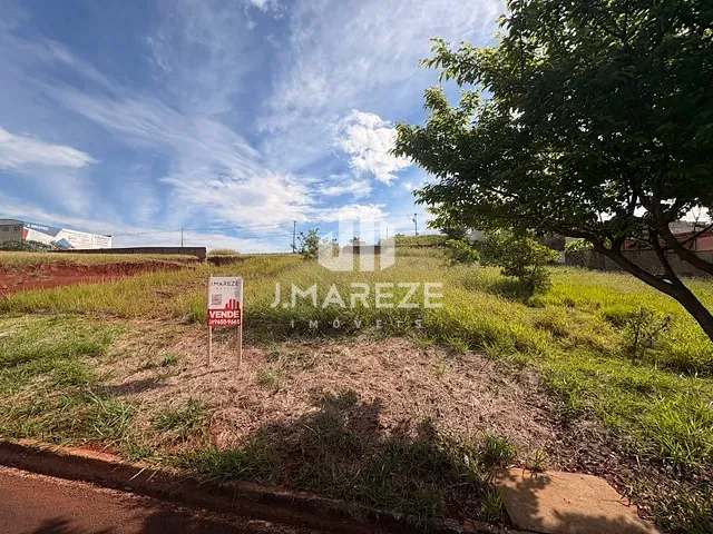 Terreno com 492m², à venda, no bairro Jardim Menegazzo em Apucarana