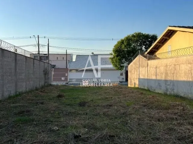 Terreno com 250m², à venda, no bairro Piracangaguá em Taubaté