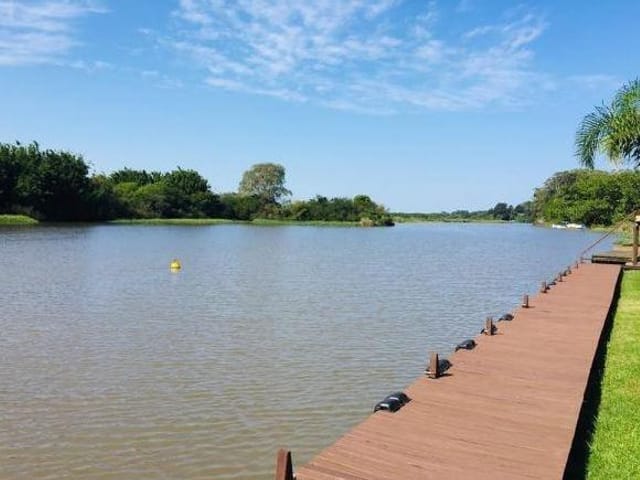 Terreno com 1200m², à venda, no bairro Laranjal em Pelotas