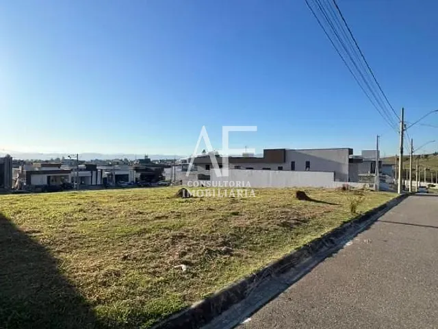Terreno com 250m², à venda, no bairro Sapé 1 em Caçapava