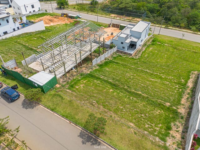 Foto do Terreno - Lote em condomínio para venda em Loteamento Residencial Rio das Flores, 380m² | Lares e Andares Imóveis