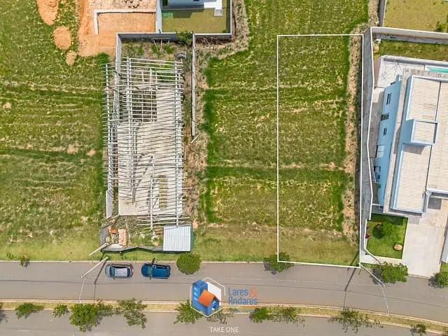 Terreno com 380m² 1 quarto e 1 banheiro, à venda, no bairro Loteamento Residencial Rio das Flores em Itatiba