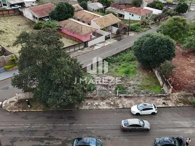 Terreno com 409m², à venda, no bairro Centro em Apucarana