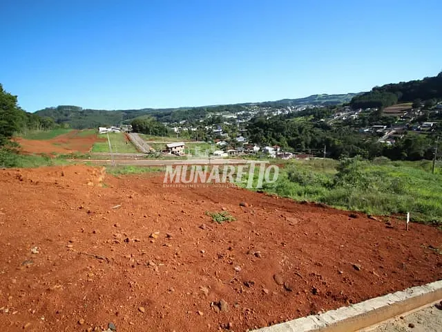 Terreno com 386m², à venda, no bairro Centro em Ipira