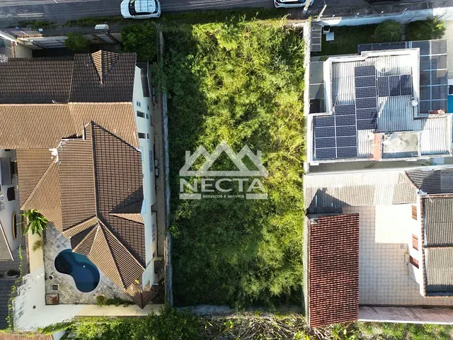 Terreno com 450m², à venda, no bairro Sumaré em Caraguatatuba