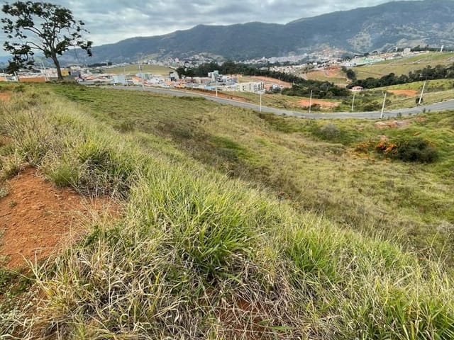 Terreno com 200m², à venda, no bairro Loteamento Sierra em Extrema