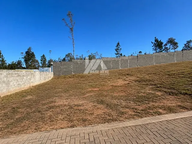 Terreno com 200m², à venda, no bairro Contorno em Ponta Grossa