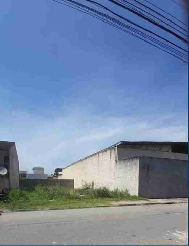 Terreno com 371m², à venda, no bairro Parque Santo Antônio em Campos dos Goytacazes