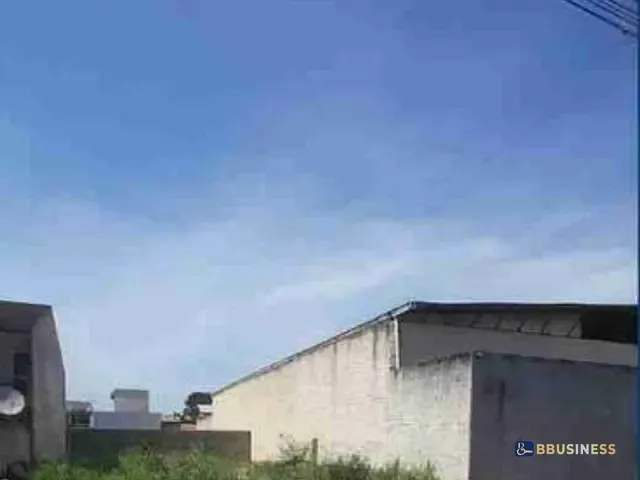 Terreno com 371m², à venda, no bairro Parque Santo Antônio em Campos dos Goytacazes