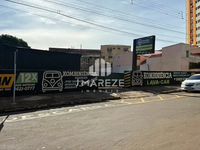 Terreno com 956m², para alugar, no bairro Centro em Apucarana