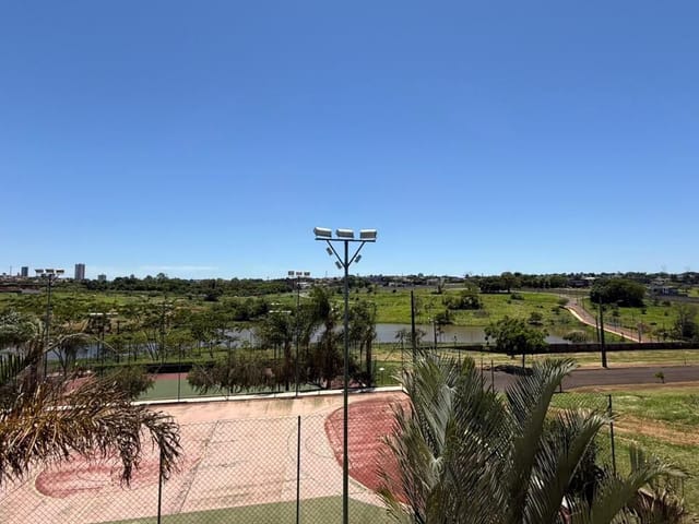 Terreno com 313m², à venda, no bairro Jardim Tarobá em Cambé