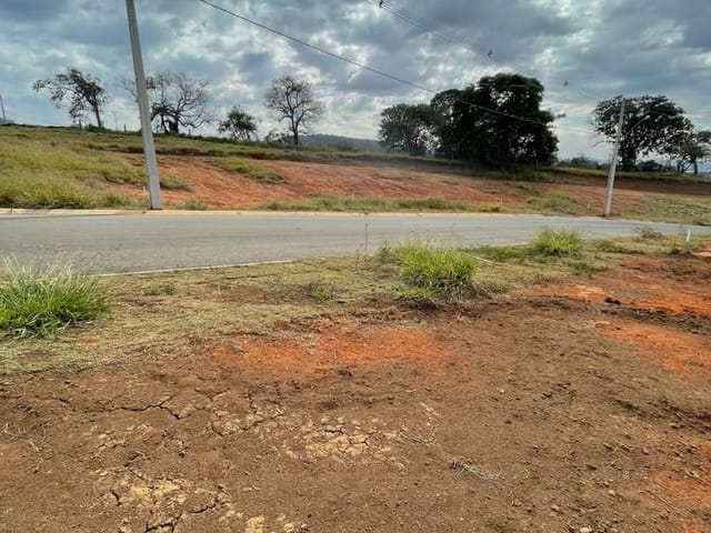Terreno com 200m², à venda, no bairro Loteamento Sierra em Extrema