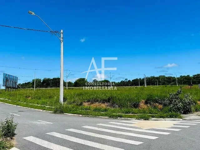 Terreno com 710m², à venda, no bairro Campos Elíseos em Taubaté