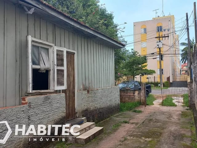 Terreno com 444m², à venda, no bairro Portão em Curitiba