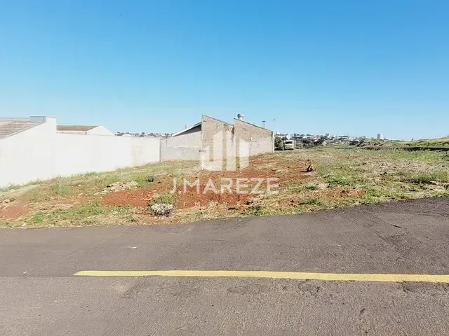 Terreno com 407m², à venda, no bairro Residencial Araucária em Apucarana
