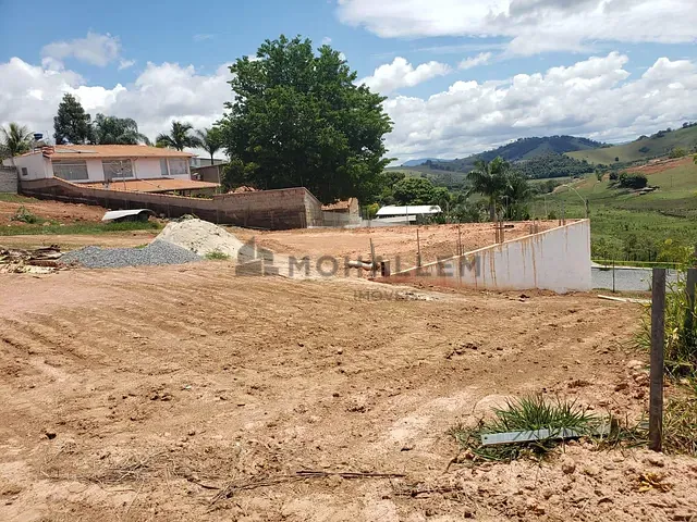 Terreno com 2000m², à venda, no bairro Cafona em Itajubá
