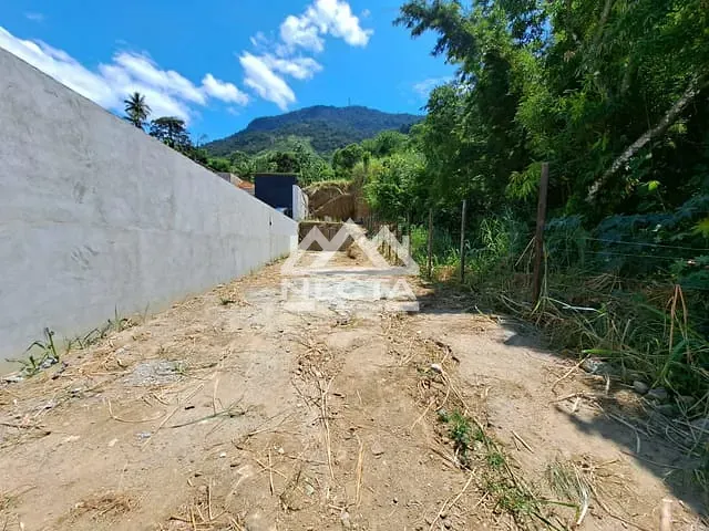 Terreno com 280m², à venda, no bairro São Francisco da Praia em São Sebastião