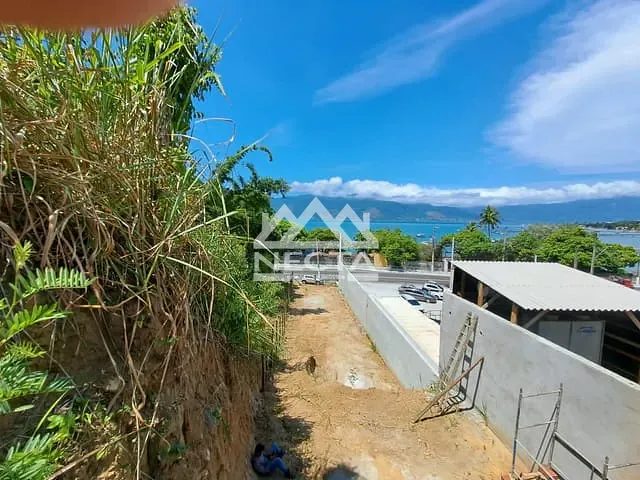 Terreno com 280m², à venda, no bairro São Francisco da Praia em São Sebastião
