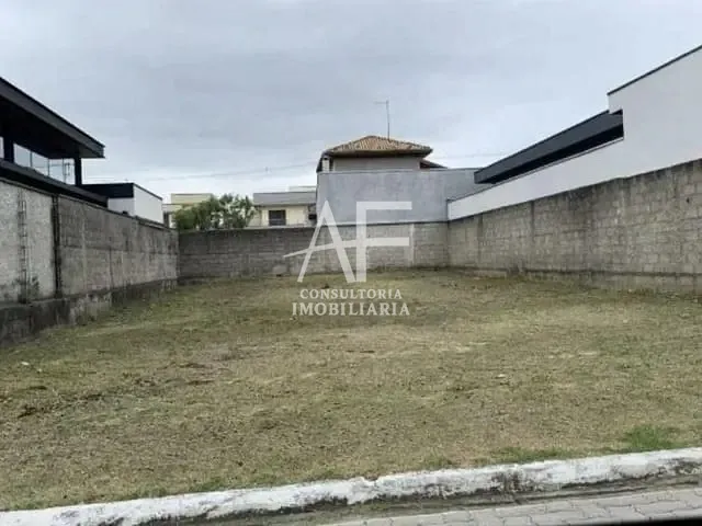 Terreno com 300m², à venda, no bairro Jardim Jaraguá em Taubaté