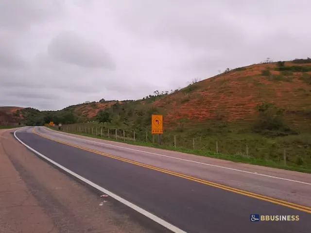Terreno com 96800m², à venda, no bairro Morro do Côco em Campos dos Goytacazes