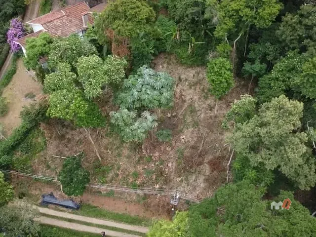 Terreno com 1782m², à venda, no bairro Correas em Petrópolis